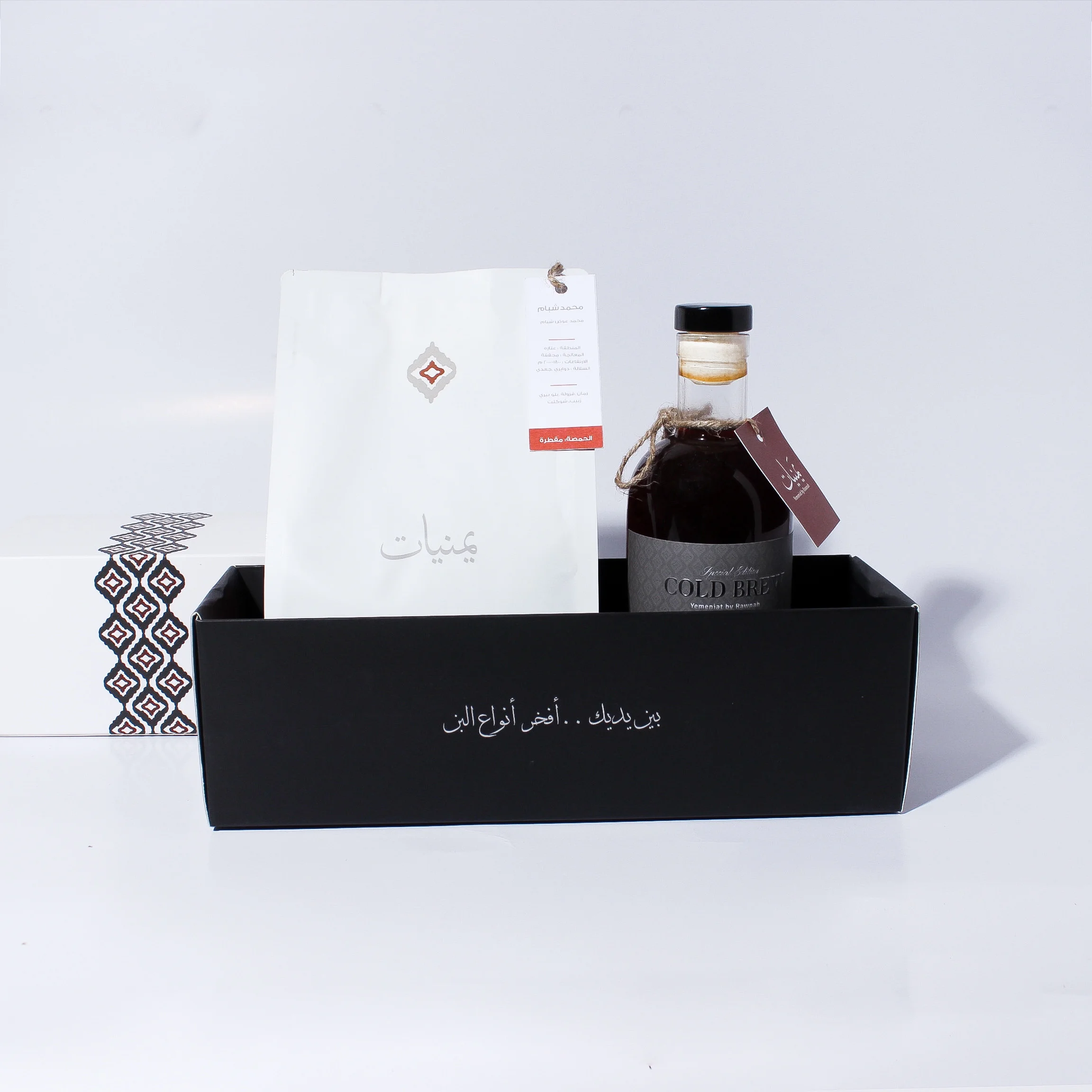 تصوير بكج يمنيات من فريق فلوزوم لمواقع التواصل الاجتماعي ليمنيات